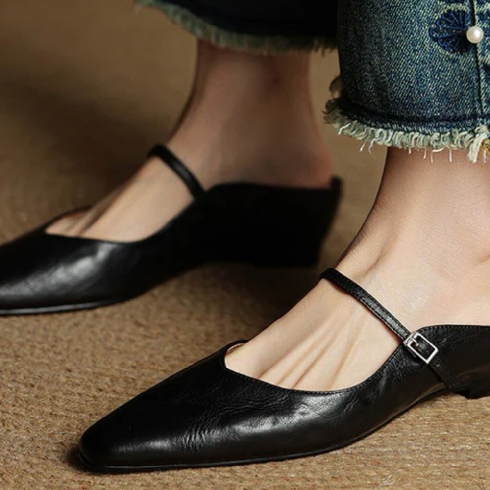 Elegant Black Leather Mules